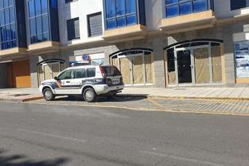 Asaltan de madrugada un inmueble de despachos del casco histórico de Telde/TA.