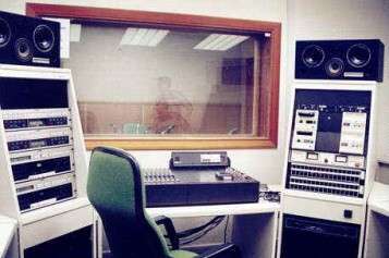 Imagen de un estudio de radio de una emisora