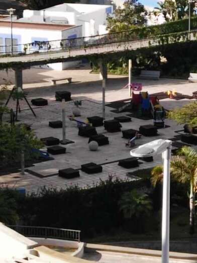 Estado actual del parque infantil (Foto TA)