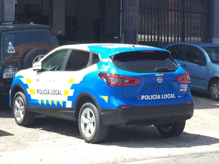Coche de la Policía Local/TA.