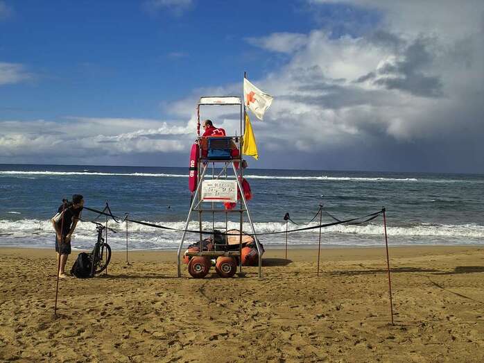 Cruz Roja en Las Canteras/TA.