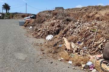  Sobre el abandono de la calle Ahulagar en el Callejón del Castillo (Telde)/TA.