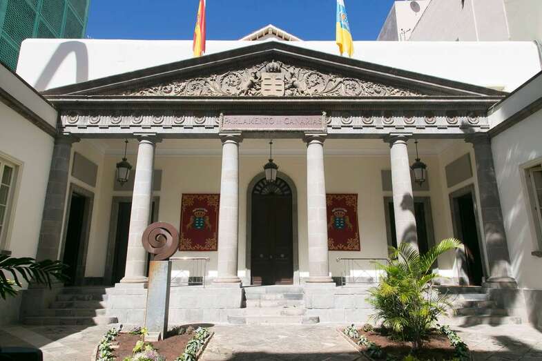 Parlamento canario/TA.