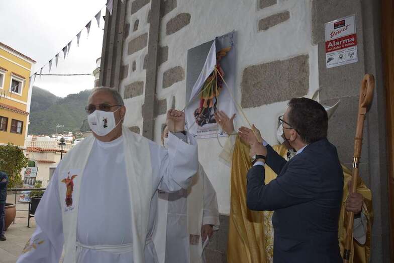 Momento del descubrimiento de la placa/TA.