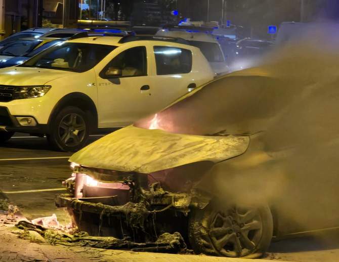 Vehículo afectado por el incendio/TH.