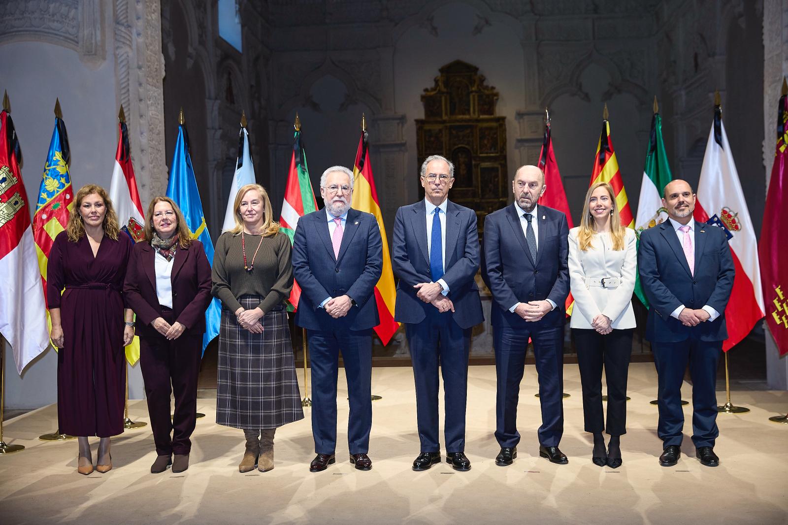 &Aacute;strid P&eacute;rez, primera por la izquierda, en la reuni&oacute;n en Alcal&aacute; de Henares (Foto: Gobierno de Canarias)