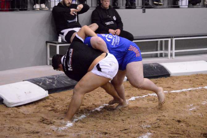 Imagen reciente de una agarrada juvenil del Castro Morales (Foto: Juan Antonio Hernández)