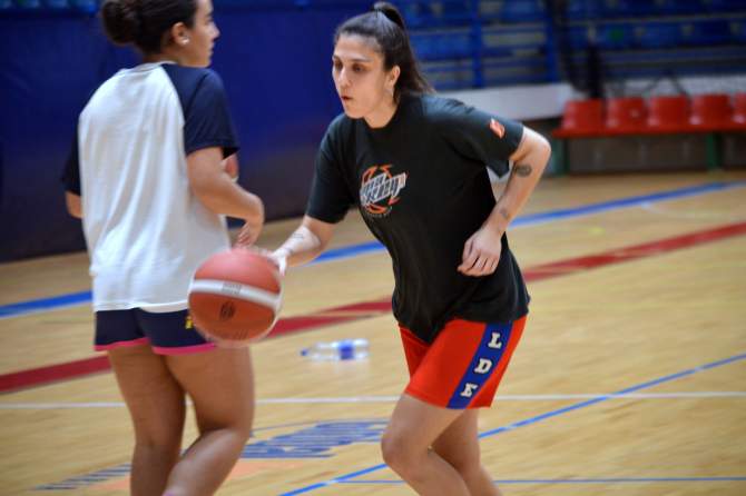 Cynthia Rodr&iacute;guez, jugadora del Inama Telde (Foto: Juan Antonio Hern&aacute;ndez)