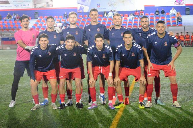 Formaci&oacute;n de la UD Telde (Foto: Juan Antonio Hern&aacute;ndez)