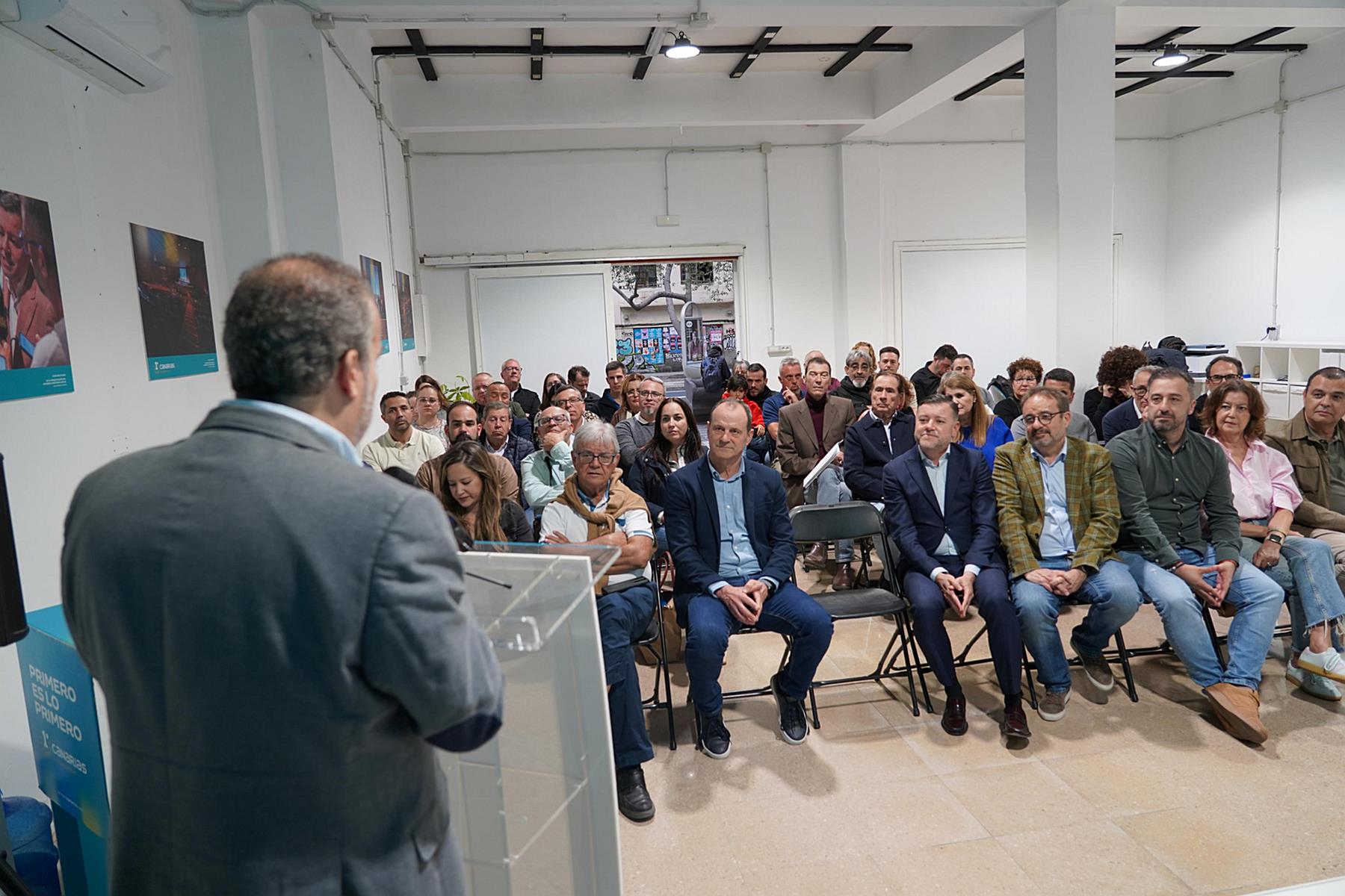 Peña respalda al nuevo líder local de Primero Canarias en la capital grancanaria