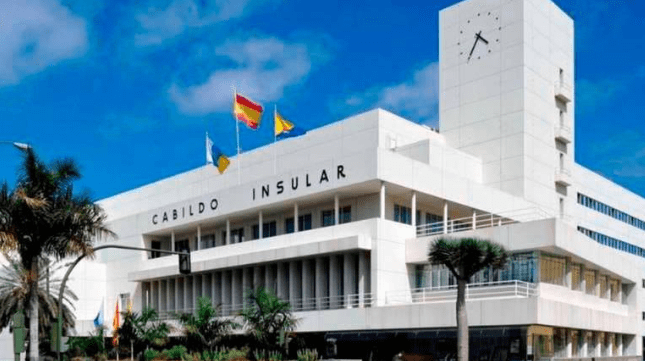 El Cabildo plantea al Gobierno autonómico sumar 10 aportaciones al 'Decreto Canarias'