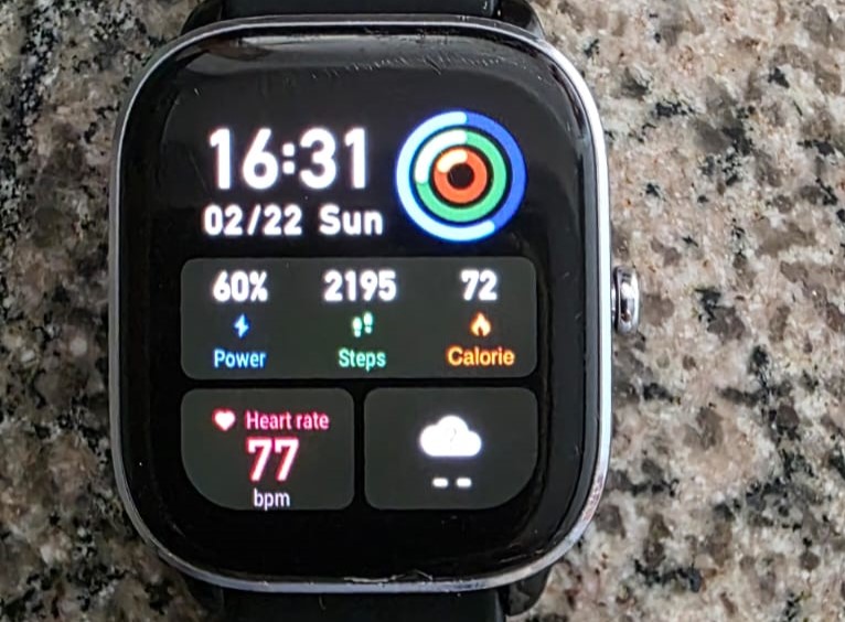 Aparece un reloj perdido en el mercadillo de Jinámar