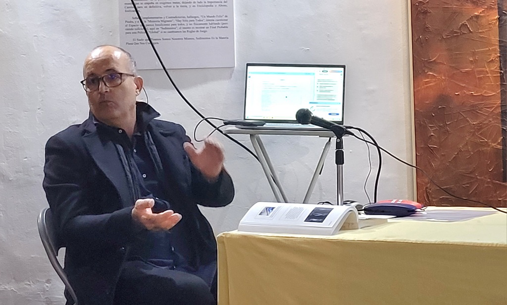 Chano Navarro desvela en Telde cómo nace una escultura urbana