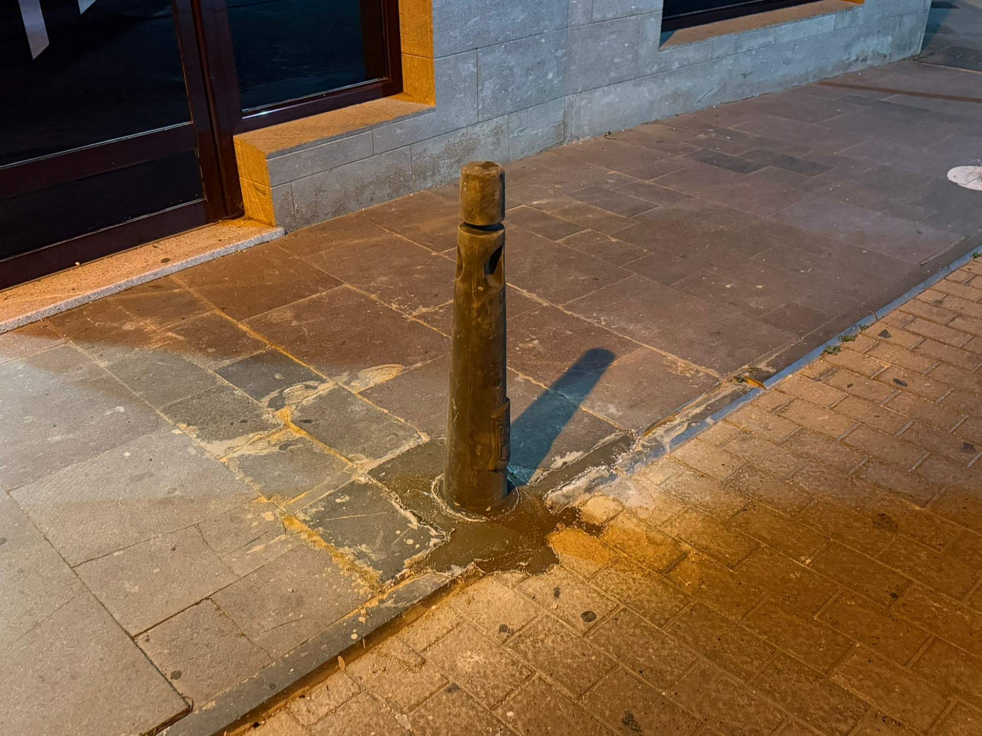 Vecinos de Francisco González Díaz desmienten a Vox por el estado de la acera