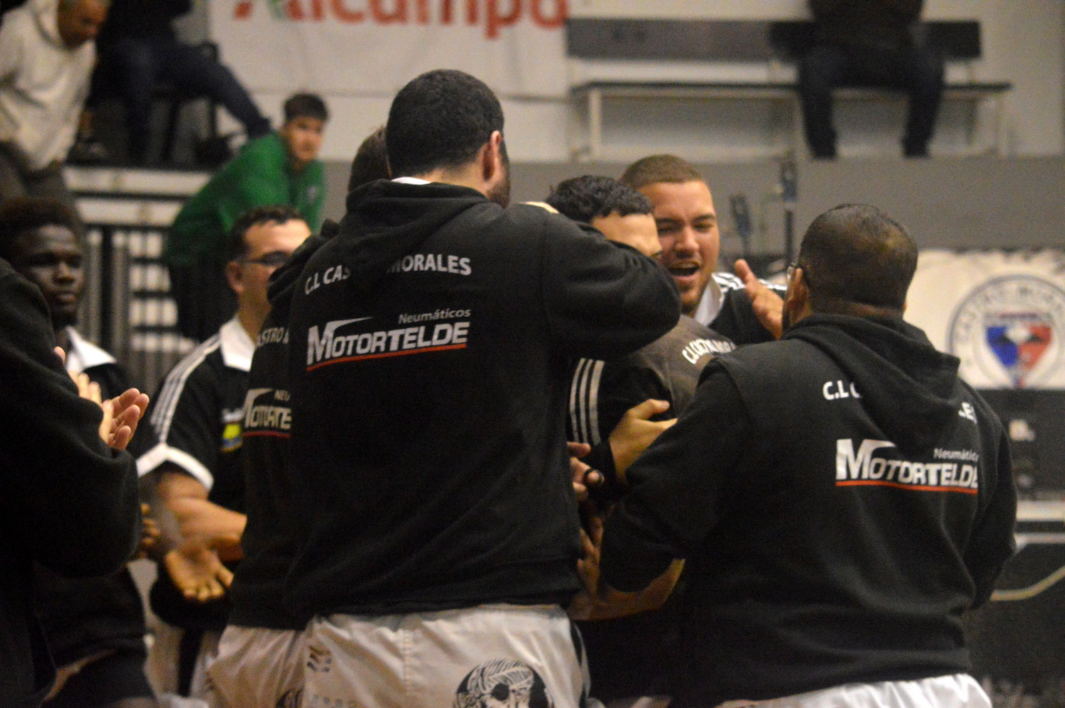 Imagen de archivo de una luchada del Castro Morales B (Foto: Juan Antonio Hern&aacute;ndez)