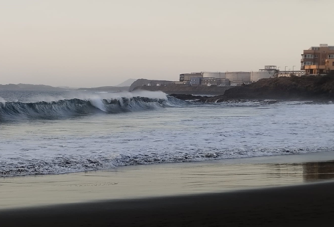 Lunes con calima y 25 grados en Telde