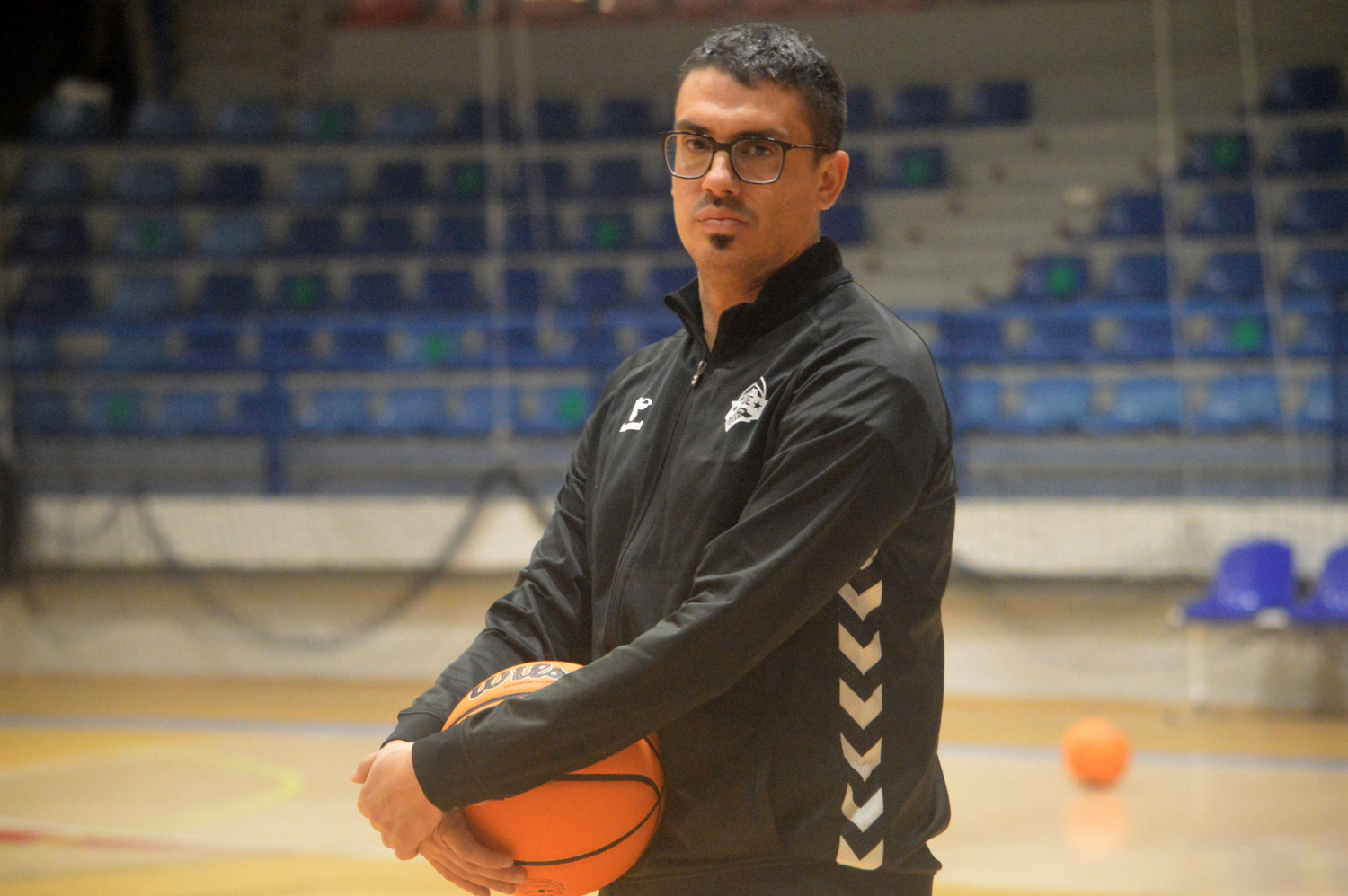 Tony Esparrag&oacute;n, entrenador del CB Telde (Foto: Juan Antonio Hern&aacute;ndez)