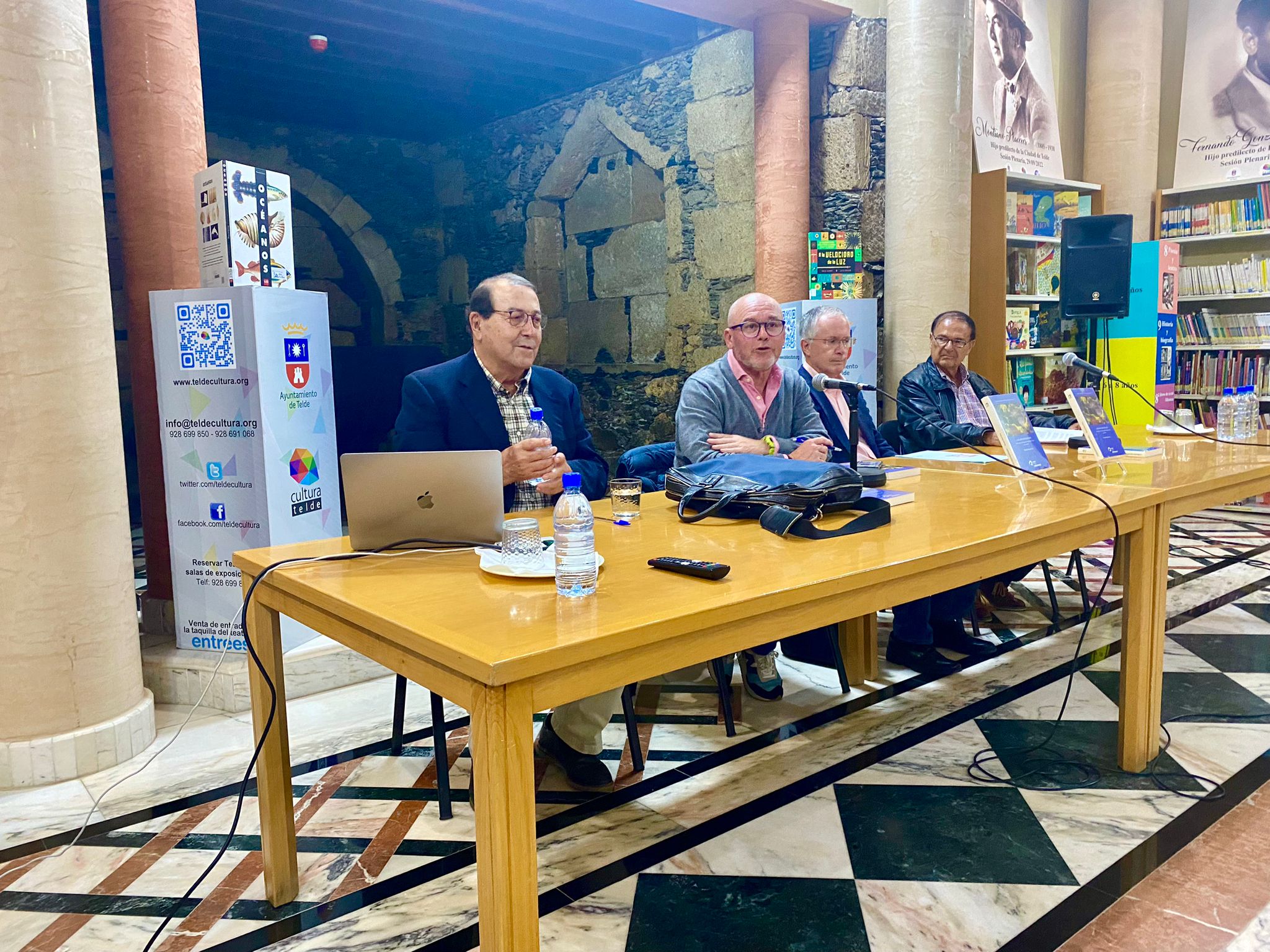 Presentaci&oacute;n del libro en la Biblioteca Saulo Tor&oacute;n de Telde/TA.