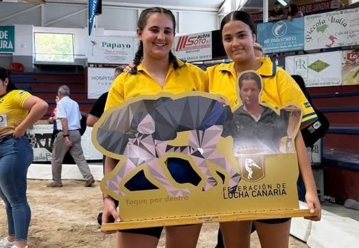 La dos jovenes deportistas del Castro Morales/CL Castro Morales.