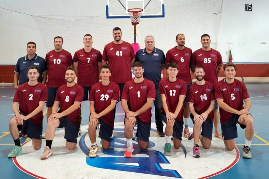 Formación del Básket Tara (Foto cedida)