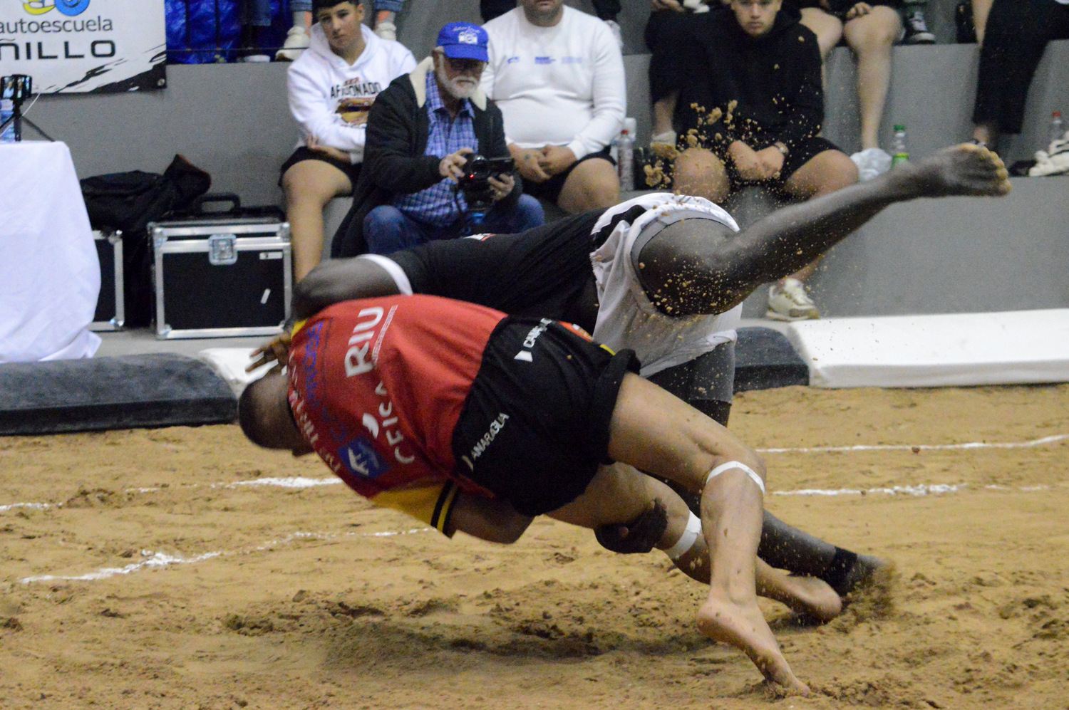 Imagen de archivo de una luchada del Castro Morales en el Torneo Cajasiete (Foto: Juan Antonio Hernández)