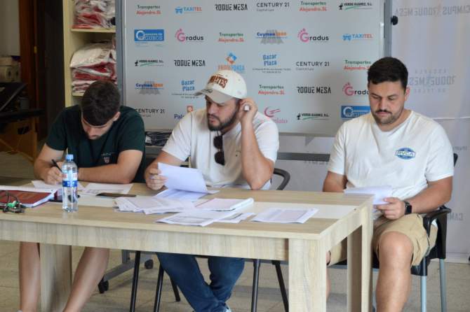 Juan Francisco Morales, junto a Antnio Monzón (izquierda) y Daniel González (derecha) | Foto: Juan Antonio Hernández