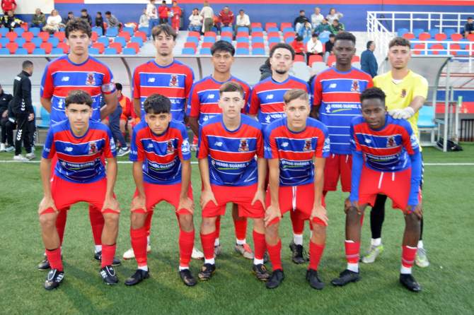 Formación de la UD Telde (Foto: Juan Antonio Hernández)