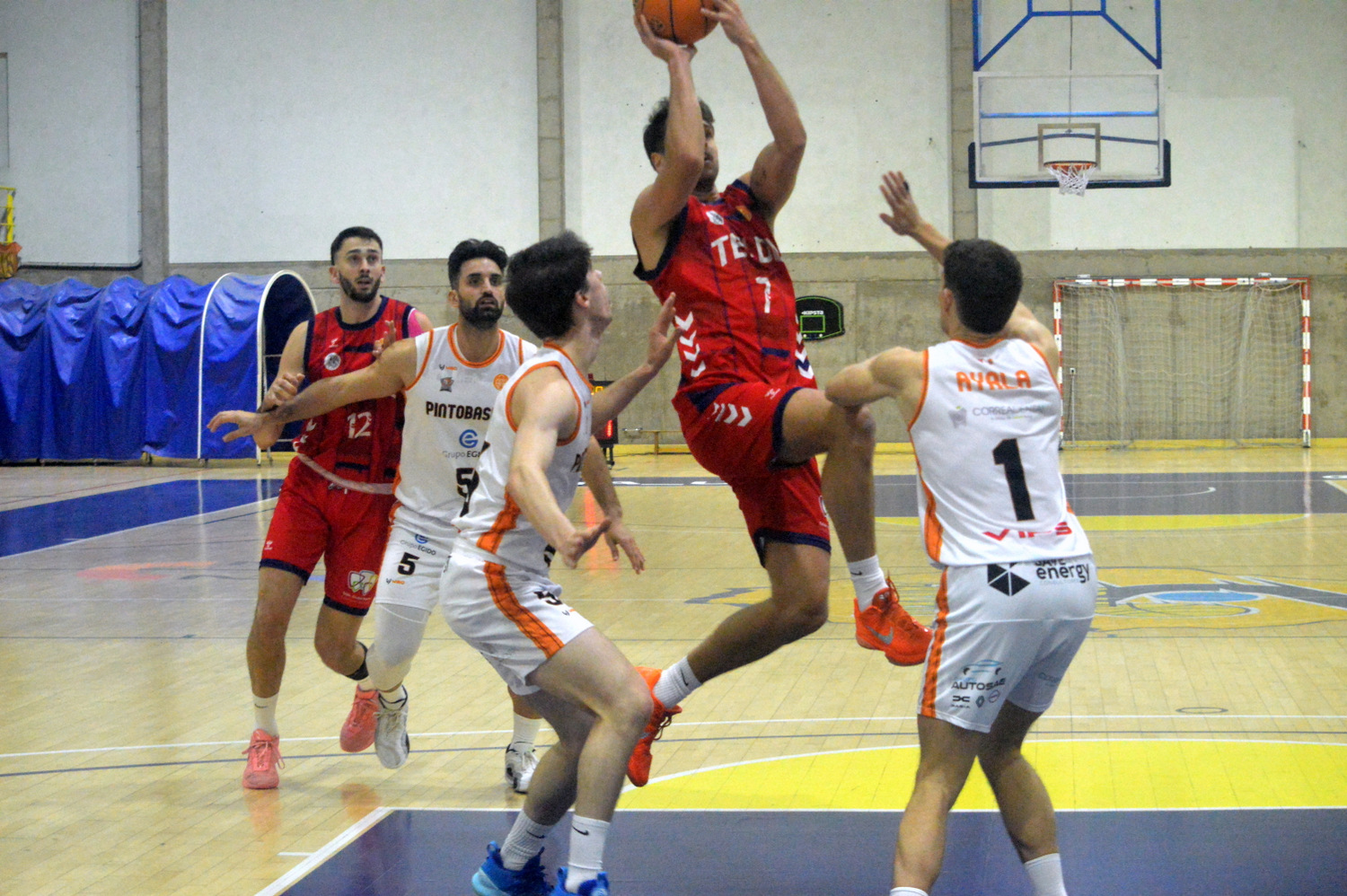 Imagen reciente de un partido del CB Telde (Foto: Juan Antonio Hern&aacute;ndez)