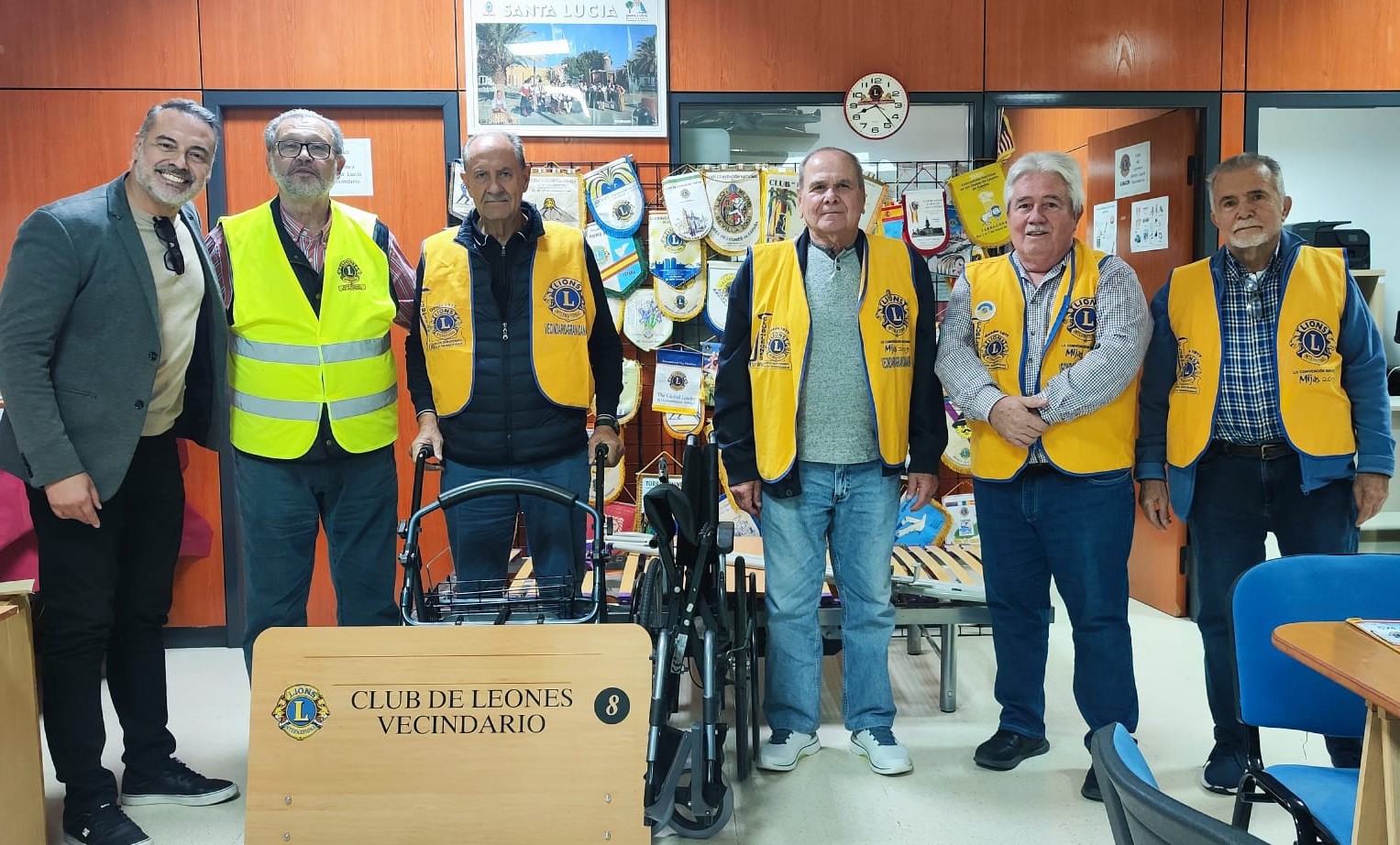 Carlos Carreño, activista social de Telde, impulsa la donación de camas para familias vulnerables