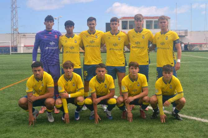 Formaci&oacute;n de la UD Las Palmas C (Foto: Juan Antonio Hern&aacute;ndez)