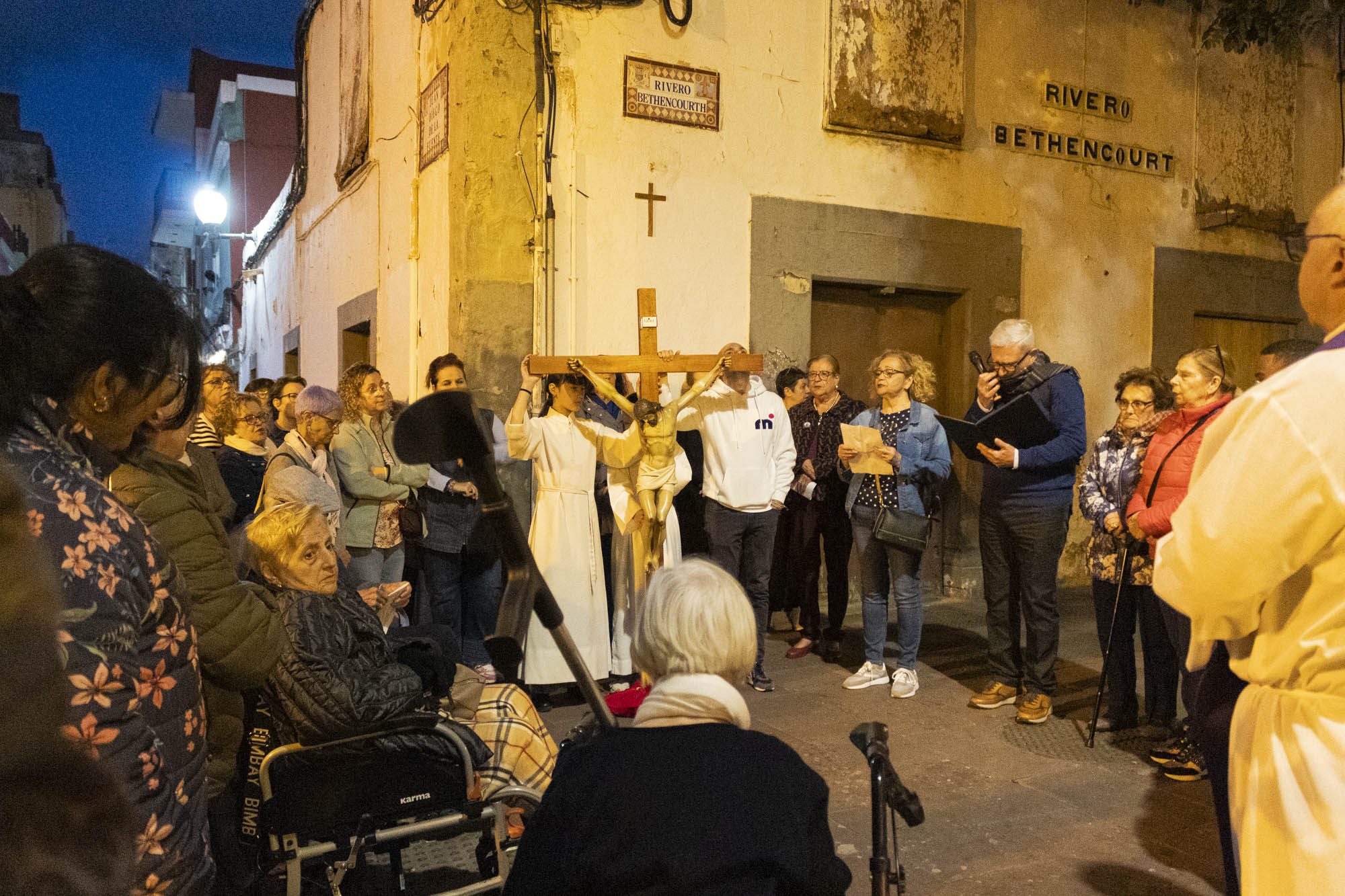 Procesi&oacute;n del V&iacute;a Crucis de la pasada Semana Santa en Los Llanos/Iris Morales/TA.