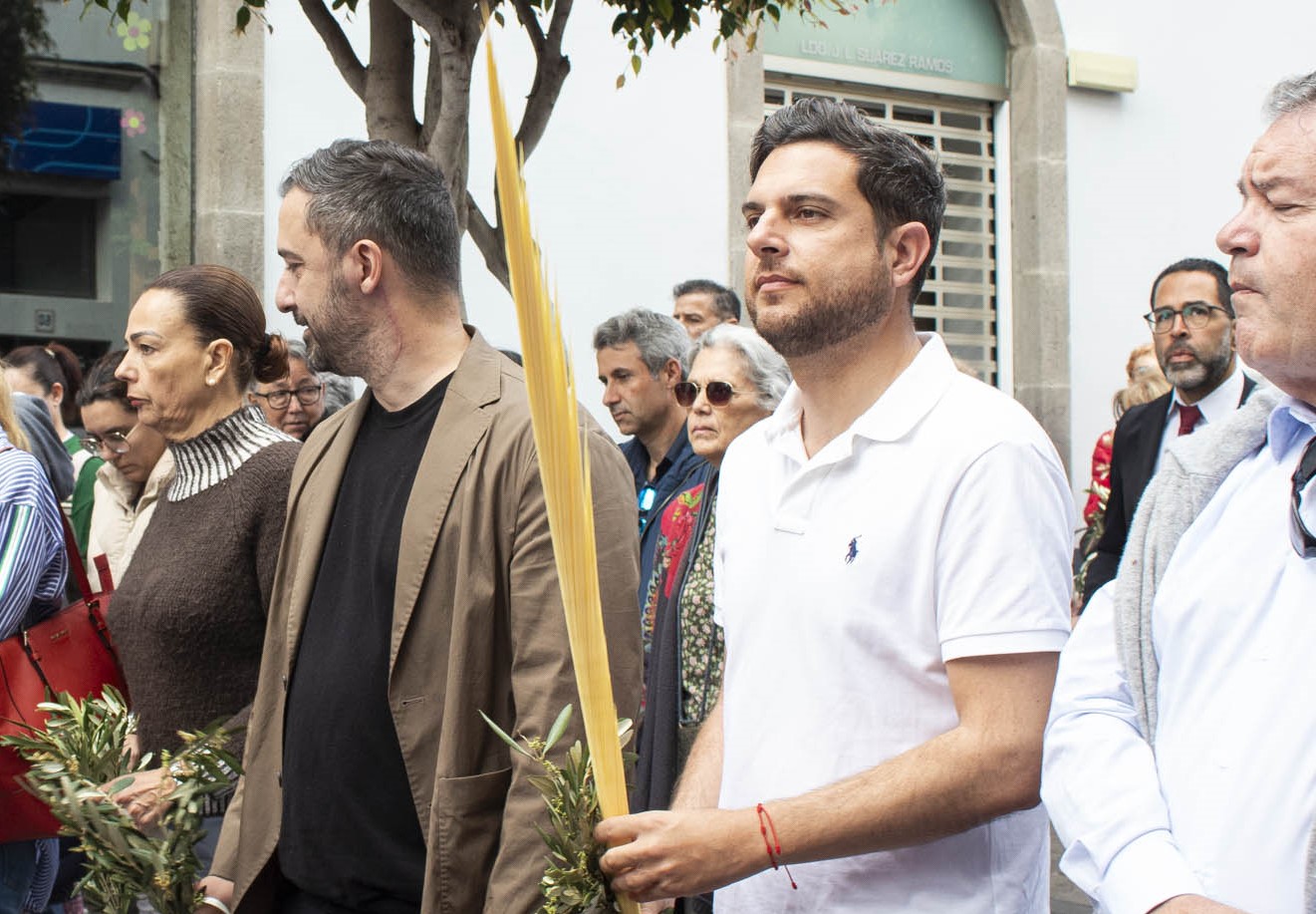 El concejal Juan Francisco Jiménez, de Ciuca, ayer en la procesión de La Burrita/Iris Morales/TA.