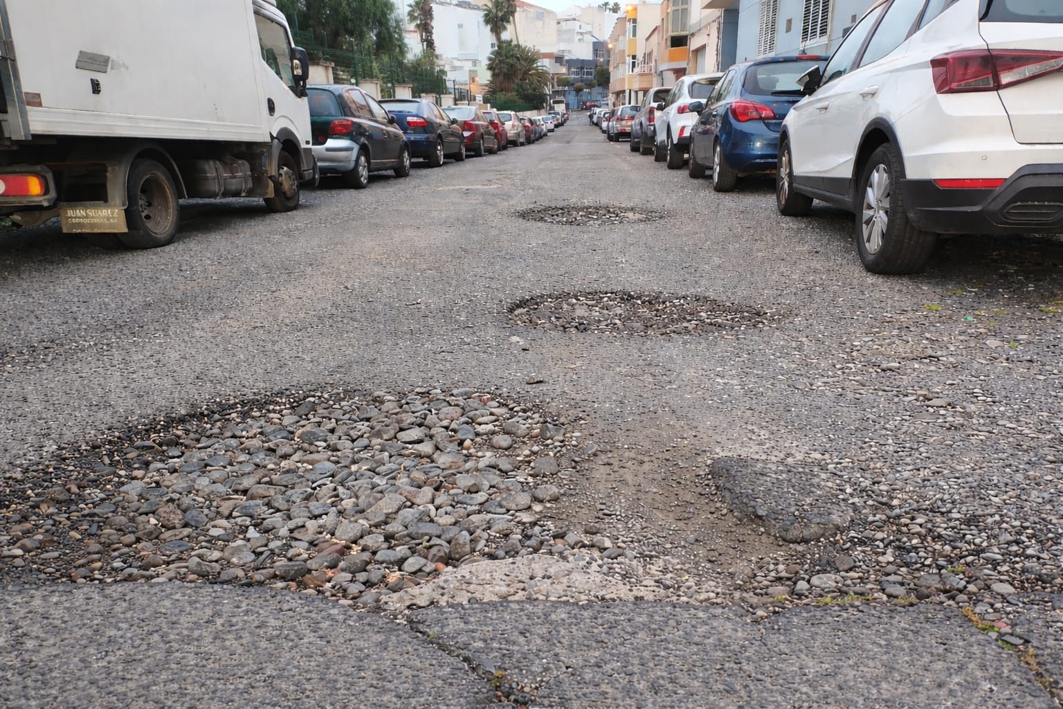 La Herradura se sumerge en socavones