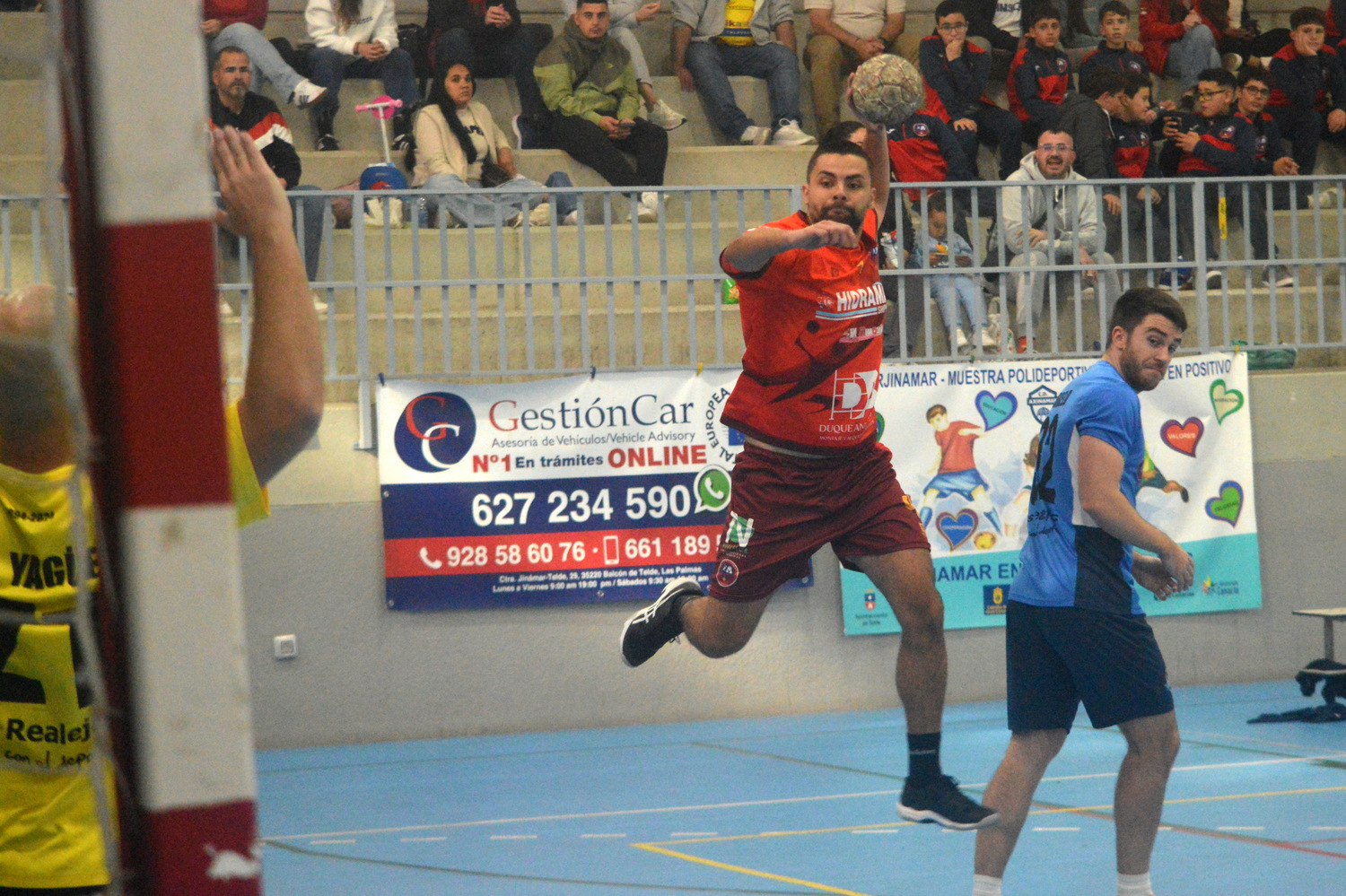 Imagen reciente de un lanzamiento del UB Ciutel (Foto: Juan Antonio Hern&aacute;ndez)