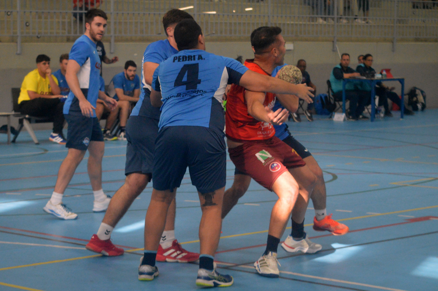 Imagen del partido del UB Ciutel Ciudad de Telde ante el Serigraf&iacute;a Cucas Realejos (Foto: Juan Antonio Hern&aacute;ndez)