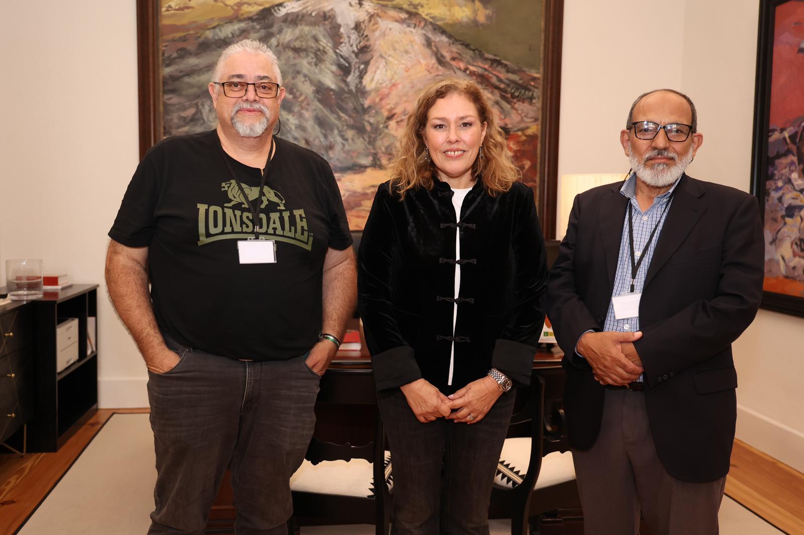 Saharauis trasladan a Astrid Pérez su inquietud por la situación de los apátridas en la regularización extraordinaria de inmigrantes