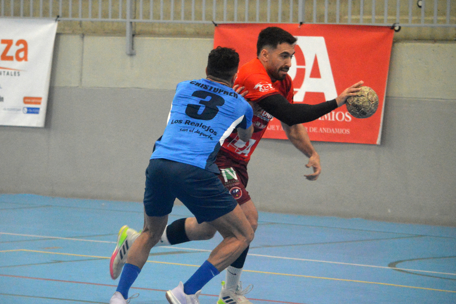 &Uacute;ltimo intento del UB Ciutel Ciudad de Telde de mantener opciones de fase estatal (Foto: Juan Antonio Hern&aacute;ndez)