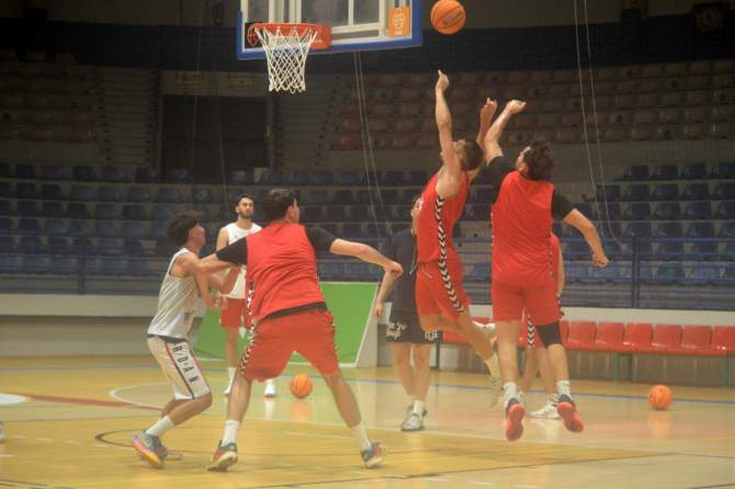 &Uacute;ltimo entrenamiento de la temporada del CB Telde (Foto: Juan Antonio Hern&aacute;ndez)