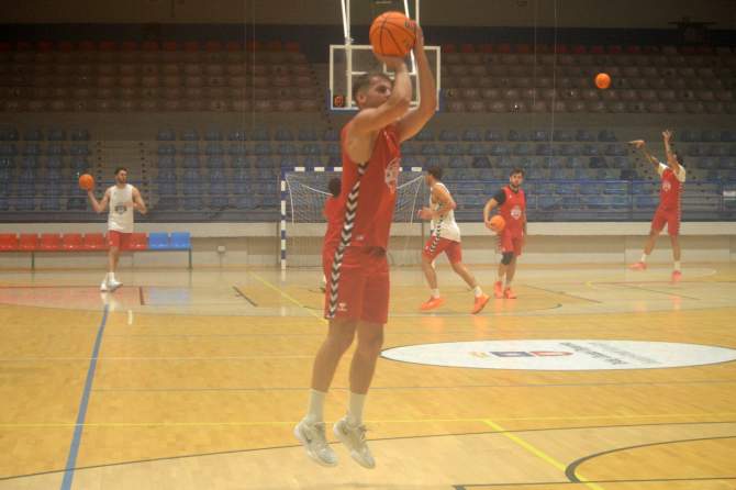 &Uacute;ltimo entrenamiento de la temporada del CB Telde (Foto: Juan Antonio Hern&aacute;ndez)