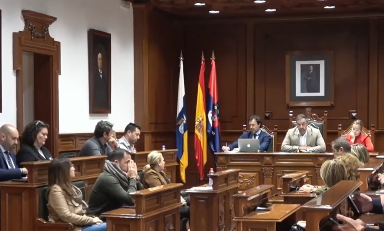 Telde desbloquea casi 1,14 millones en un  pleno urgente