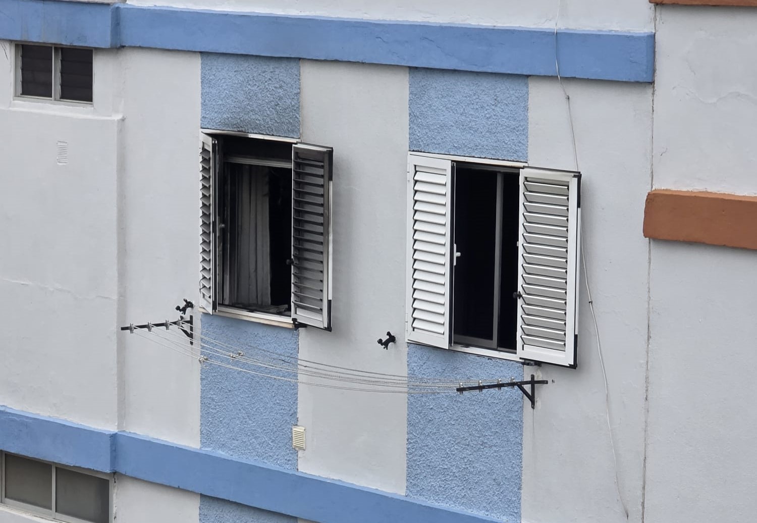  Evacuado un joven tras un incendio en una vivienda de  Las Longueras (Telde)