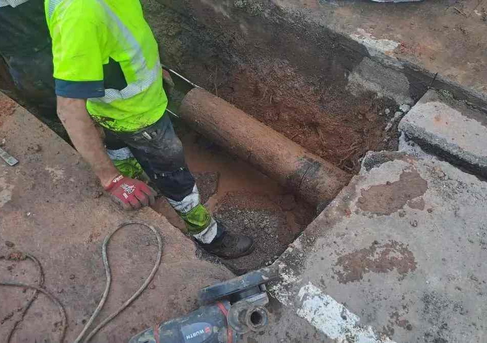 Una aver&iacute;a por unas obras deja sin agua a parte de La Garita