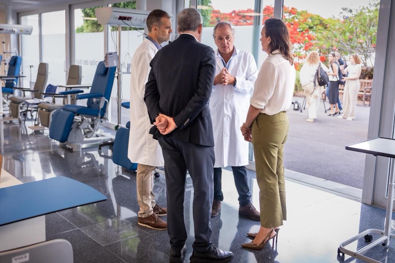 Visita de Fernando Clavijo al Hospital de Sur (Foto: DGCP)