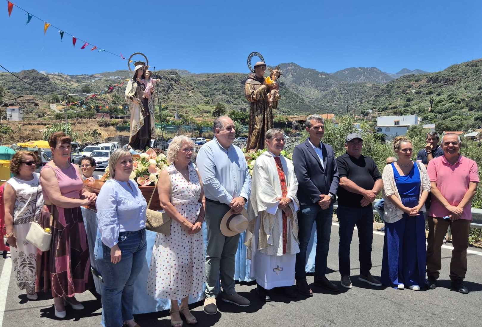 Los Arenales arropa a San Antonio en su gran día