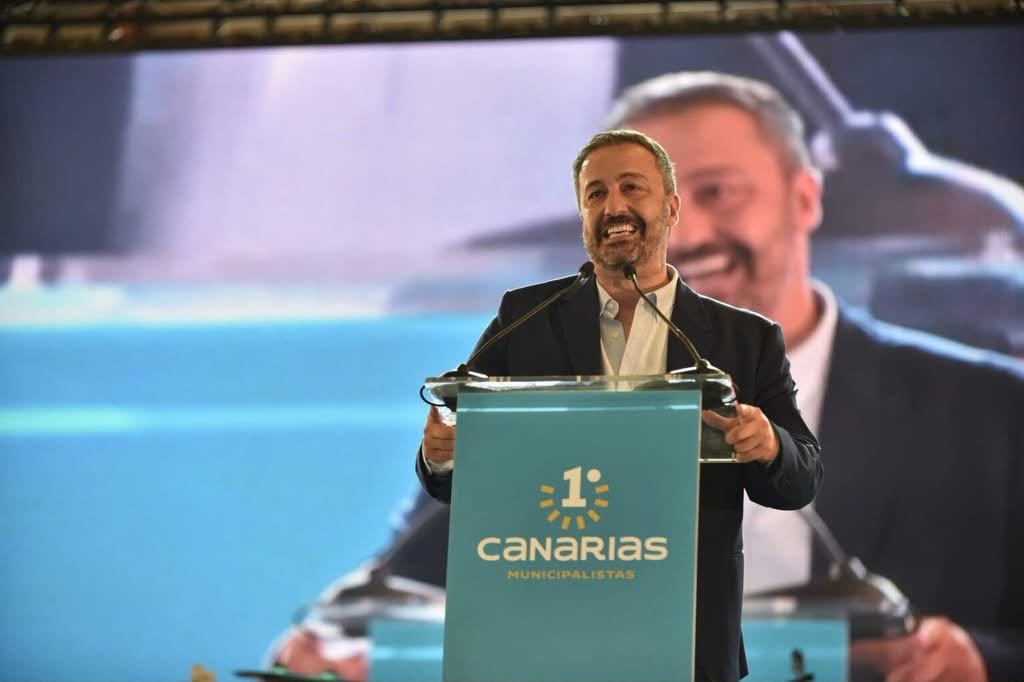 Juan Antonio Pe&ntilde;a reivindica la pol&iacute;tica &ldquo;desde la calle&rdquo; ante 2.000 personas