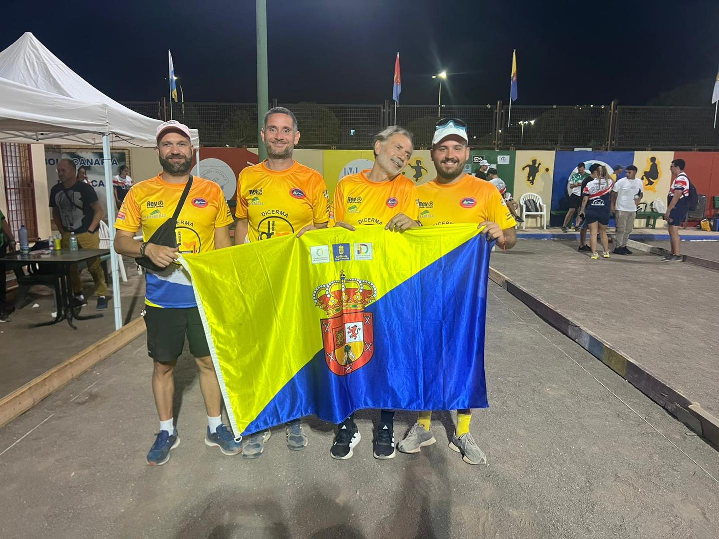 Equipo del CBP Harimaguada campeón insular sénior (Foto: Dpeortes Telde)