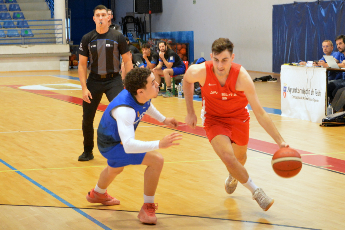 Imagen de un partido del CB Telde contra el Evecan en Primera Autonómica (Foto: Juan Antonio Hernández)