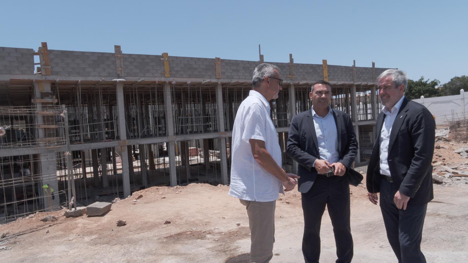Clavijo reafirma en Lanzarote el compromiso con unos servicios públicos 