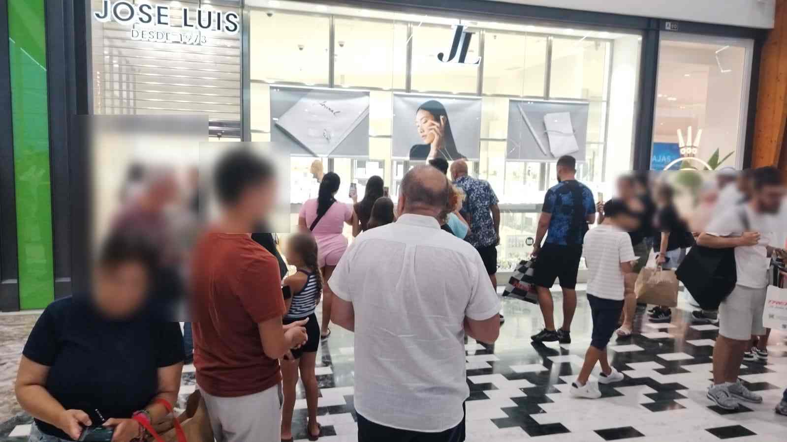 Prisi&oacute;n sin fianza para los dos detenidos por el asalto a la joyer&iacute;a Jos&eacute; Luis de El Mirador