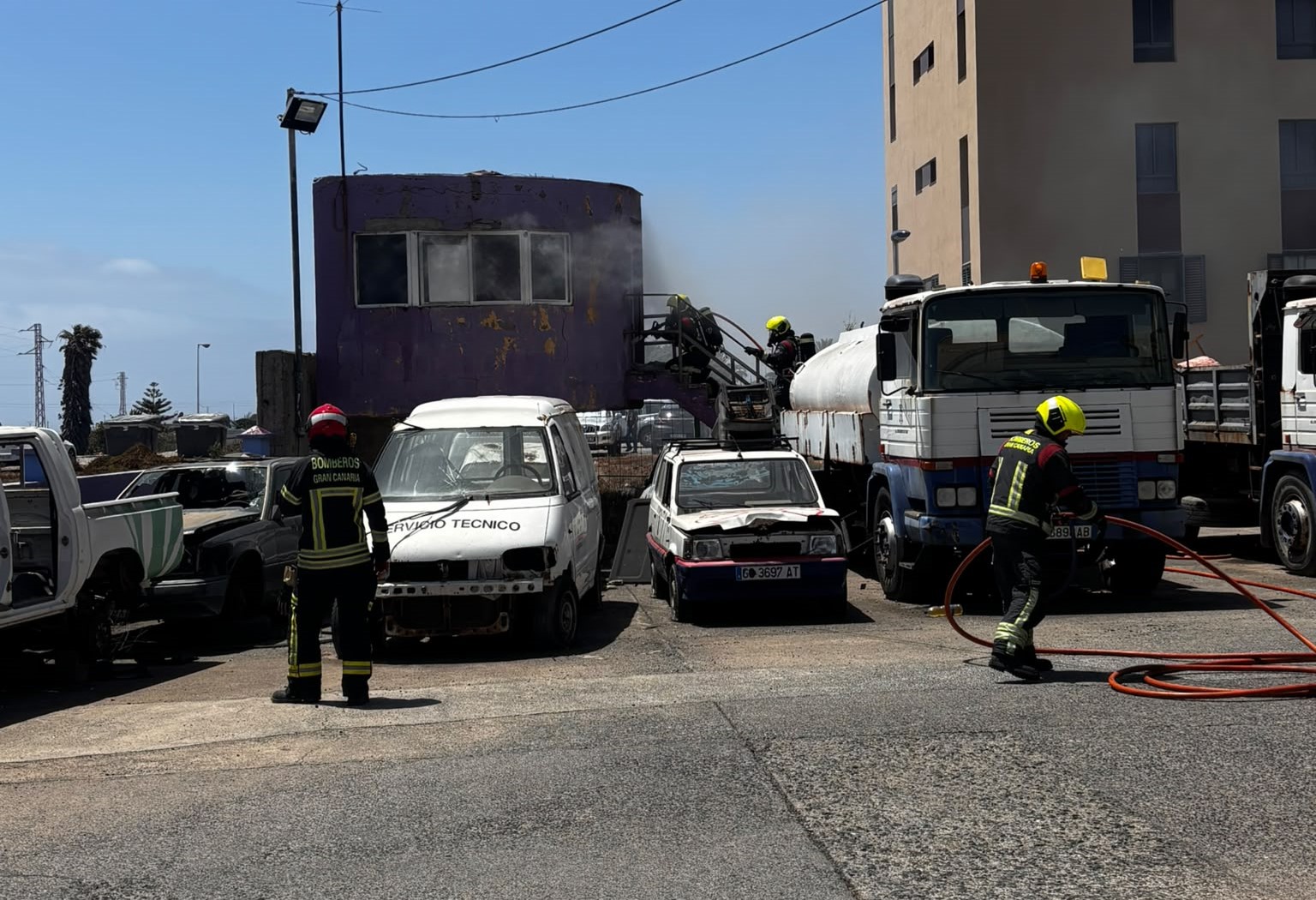 Arde un cuarto ocupado por personas sin hogar en la estaci&oacute;n de guaguas de Telde